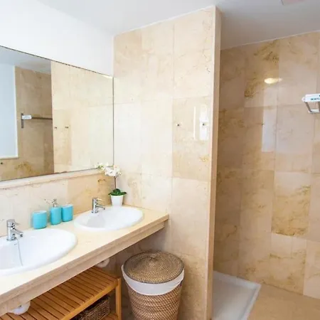 Solsidan Pool, Jacuzzi, A/c 15 Minutes Walking To Marina Rubicon * Playa Blanca (Lanzarote)