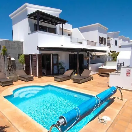 Solsidan Pool, Jacuzzi, A/c 15 Minutes Walking To Marina Rubicon Villa *