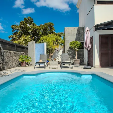 Solsidan Pool, Jacuzzi, A/c 15 Minutes Walking To Marina Rubicon 빌라 플라야블랑카