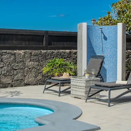 Solsidan Pool, Jacuzzi, A/c 15 Minutes Walking To Marina Rubicon Villa *