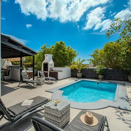 Solsidan Pool, Jacuzzi, A/c 15 Minutes Walking To Marina Rubicon Villa *
