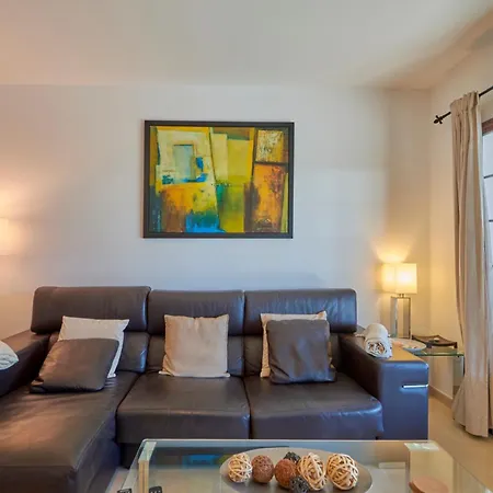 Villa Solsidan Pool, Jacuzzi, A/c 15 Minutes Walking To Marina Rubicon
