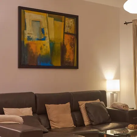 Solsidan Pool, Jacuzzi, A/c 15 Minutes Walking To Marina Rubicon Villa *