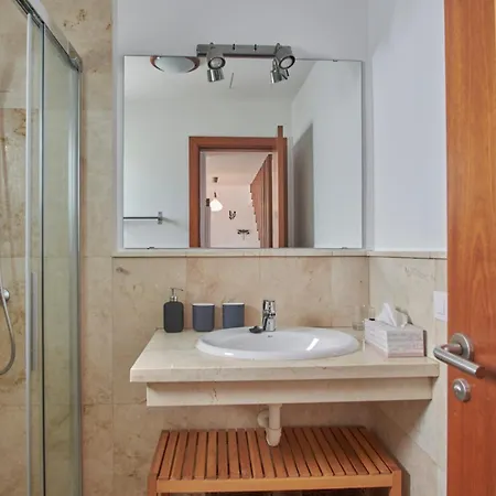 Villa Solsidan Pool, Jacuzzi, A/c 15 Minutes Walking To Marina Rubicon *