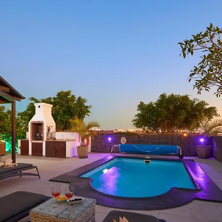 Solsidan Pool, Jacuzzi, A/c 15 Minutes Walking To Marina Rubicon 빌라 *