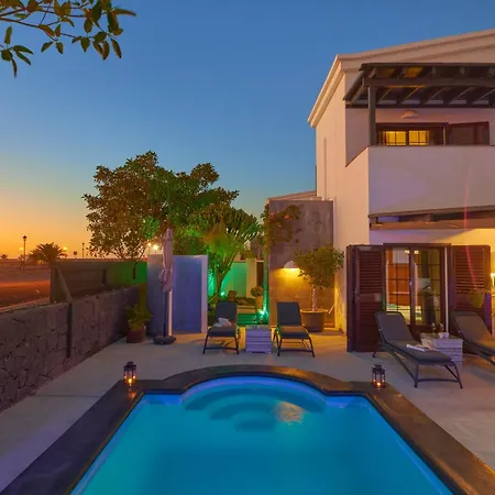 Villa Solsidan Pool, Jacuzzi, A/c 15 Minutes Walking To Marina Rubicon Playa Blanca (Lanzarote)