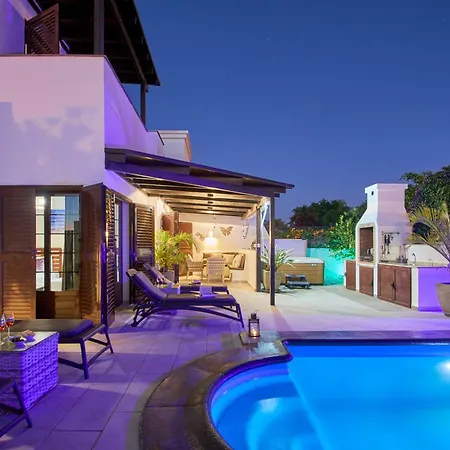Villa Solsidan Pool, Jacuzzi, A/c 15 Minutes Walking To Marina Rubicon Playa Blanca (Lanzarote)