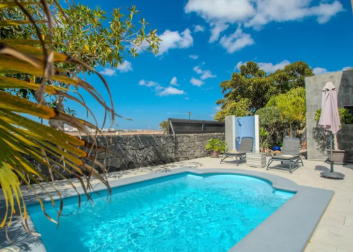 Solsidan Pool, Jacuzzi, A/c 15 Minutes Walking To Marina Rubicon 빌라 *